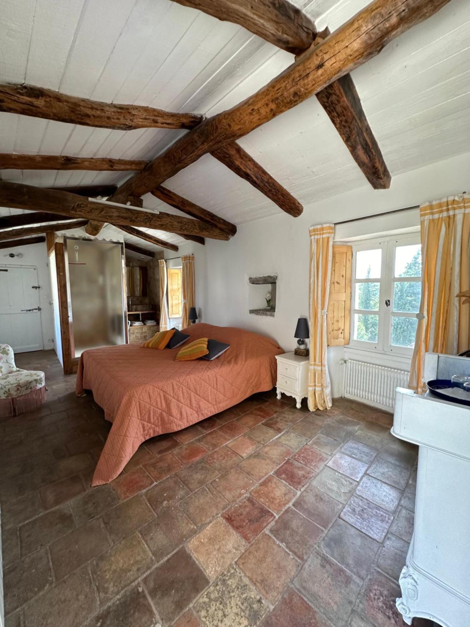 Chambre D'Hotes, Mas De Louise Rousson  外观 照片